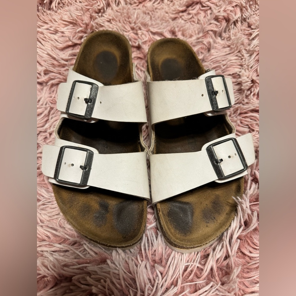 White Birkenstock’s